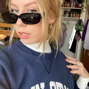 Meet your Posher, Hana